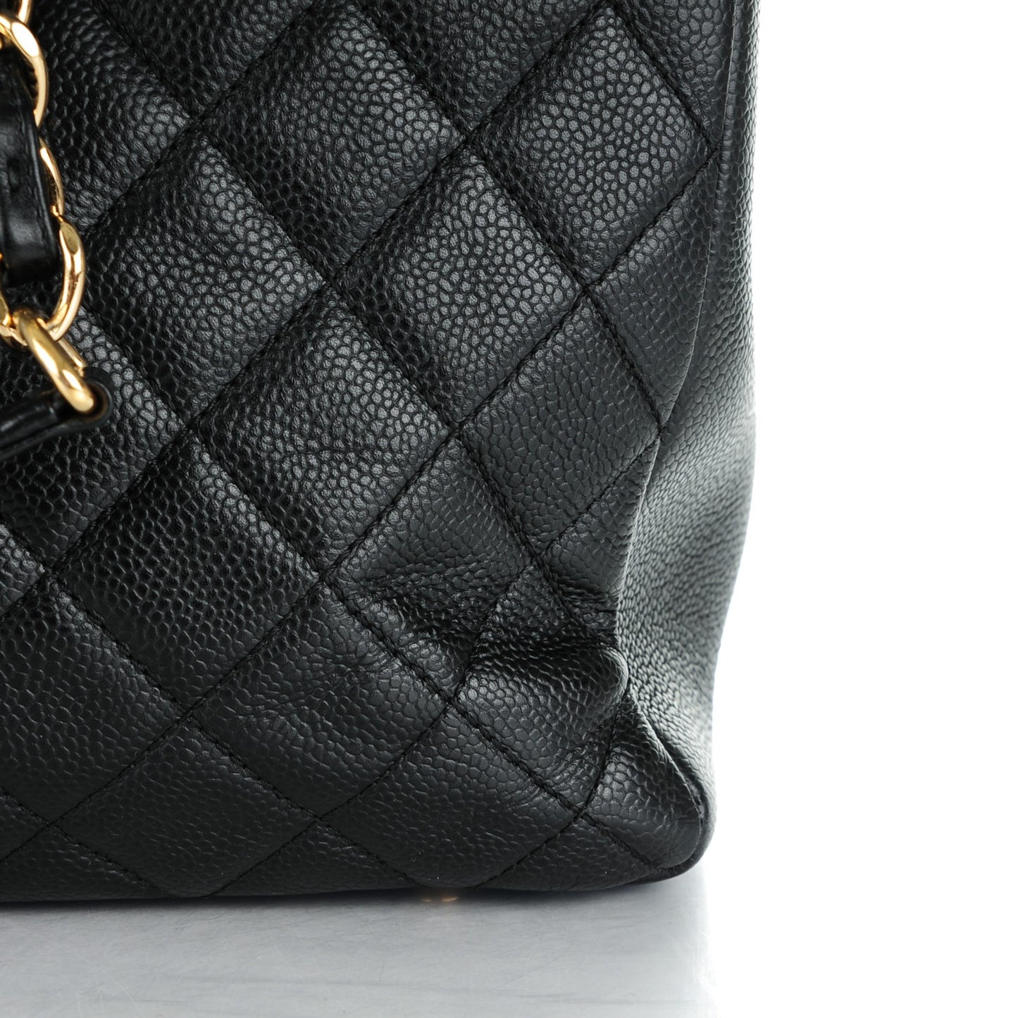 Caviar Quilted XL Grand Shopping Tote GST Black