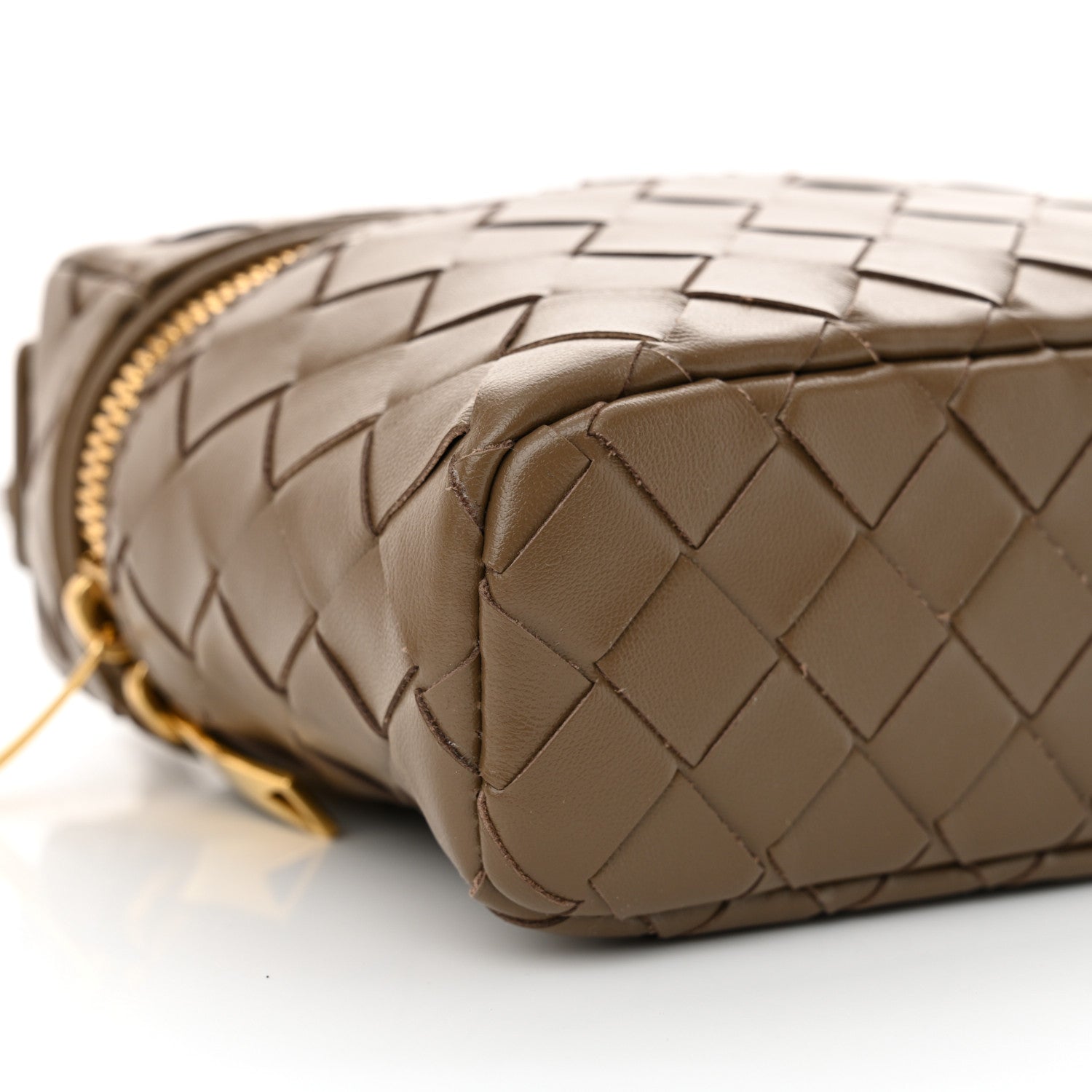 Bottega Veneta Calfskin Intrecciato Bang Bang Vanity Case Pinecone 9 of 10