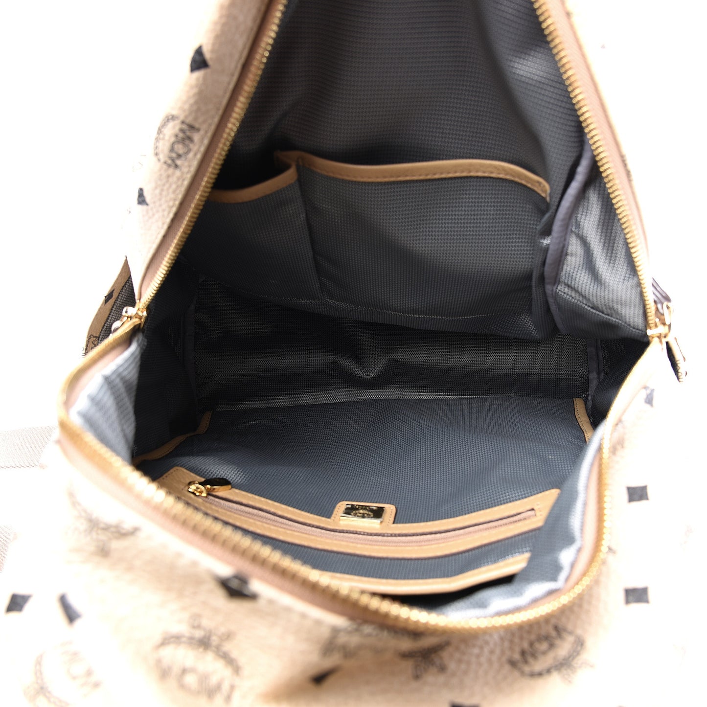 Visetos Medium Side Studs Stark Backpack Beige