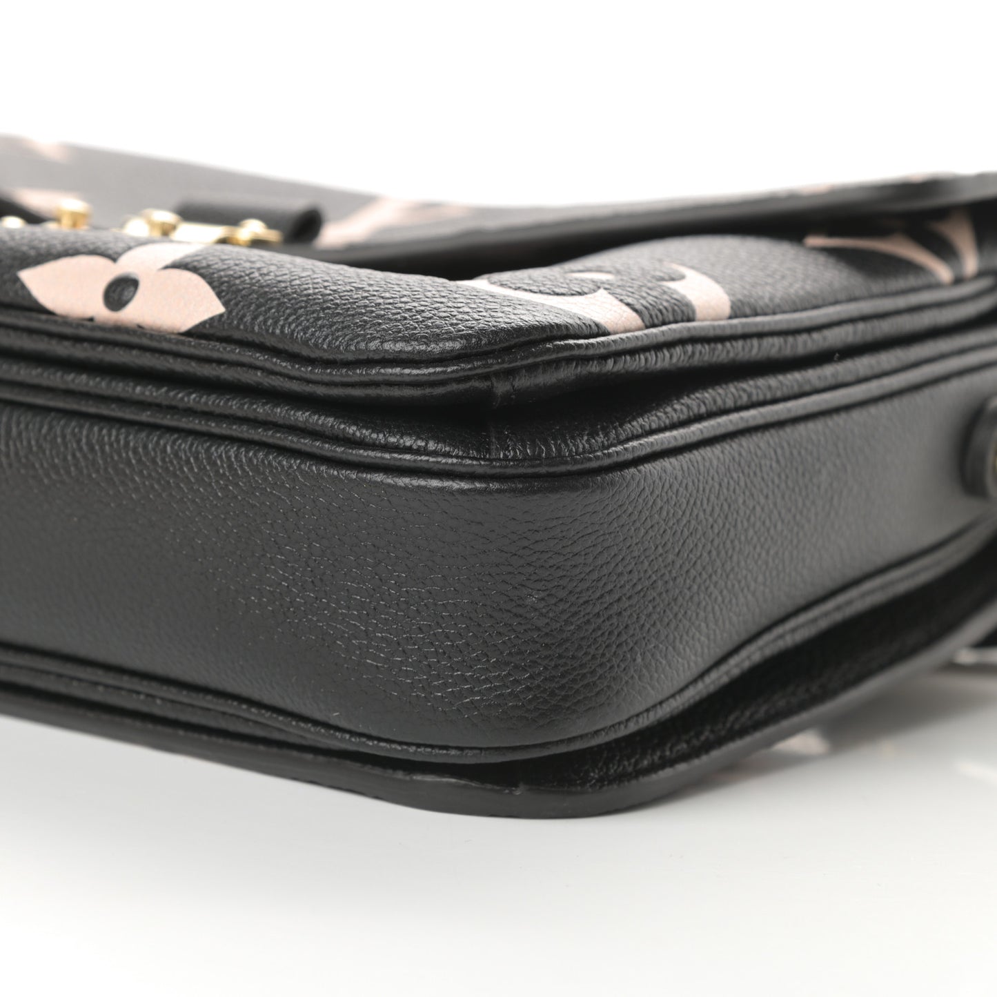 Empreinte Monogram Giant Pochette Metis Black Beige