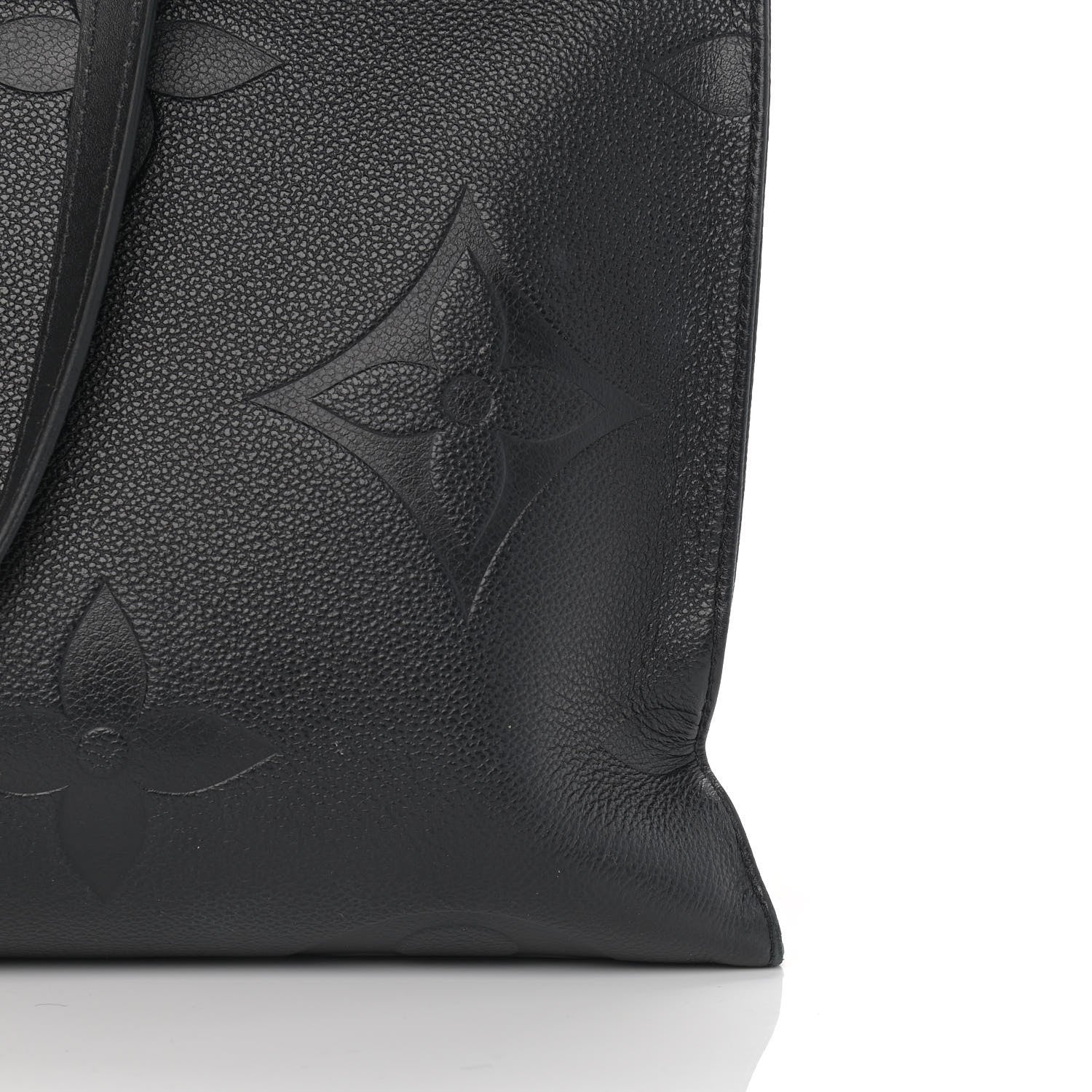Louis Vuitton Empreinte Monogram Giant Onthego GM Black 9 of 9