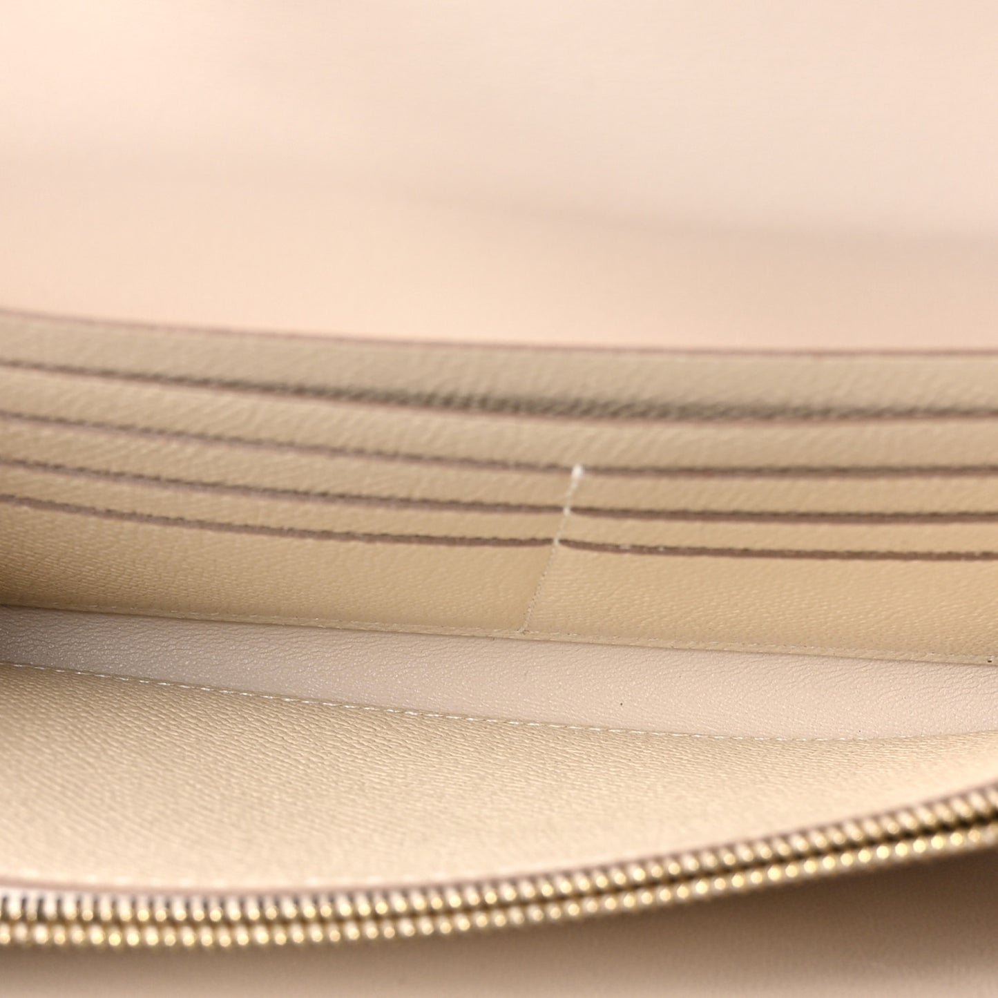 Epsom Constance Long To Go Wallet Craie