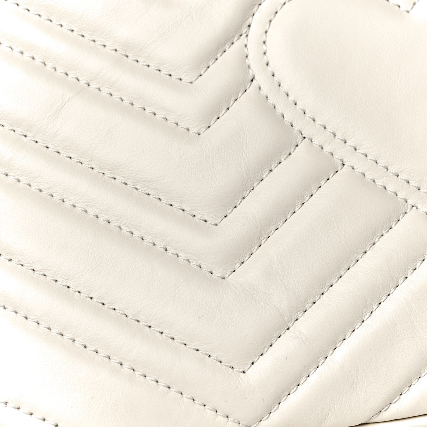 Calfskin Matelasse Sylvie Web Small GG Marmont Top Handle Shoulder Bag White