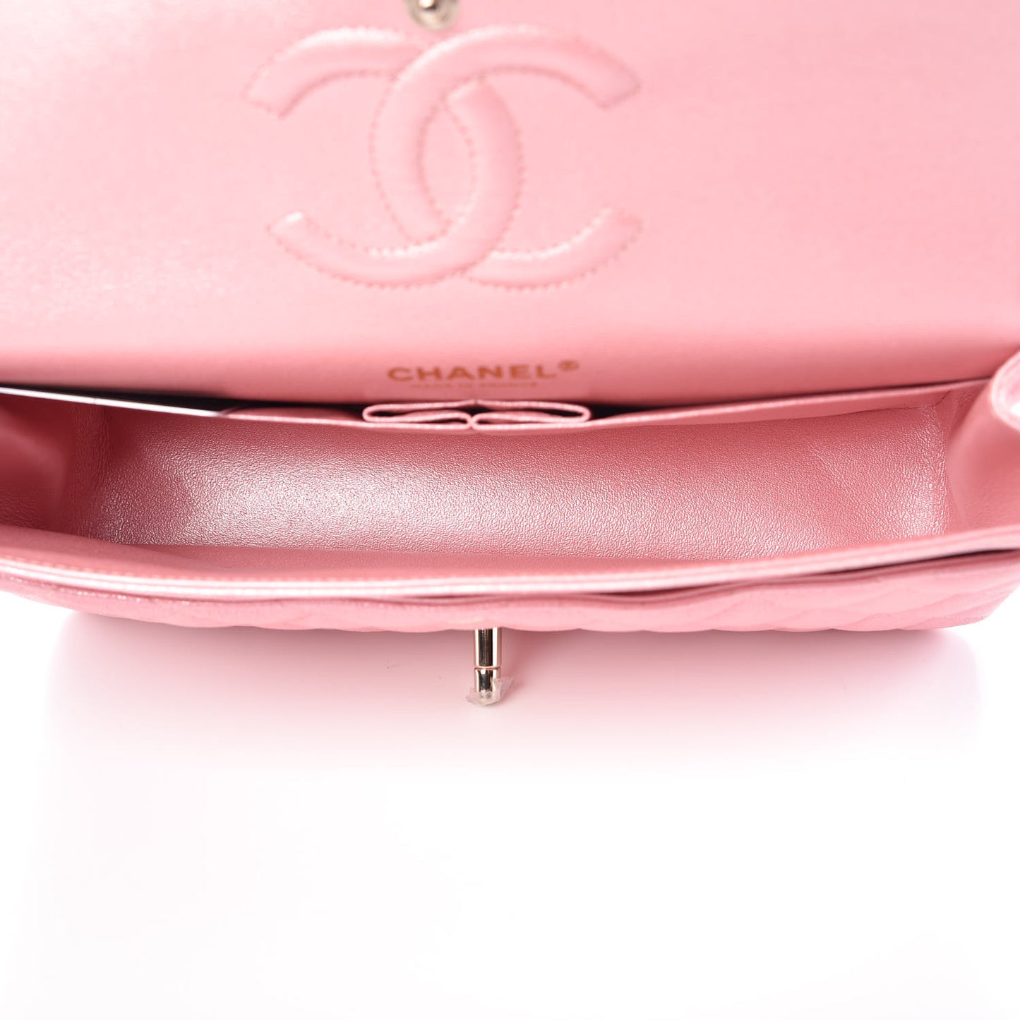 Iridescent Caviar Quilted Medium Double Flap Rose Pink