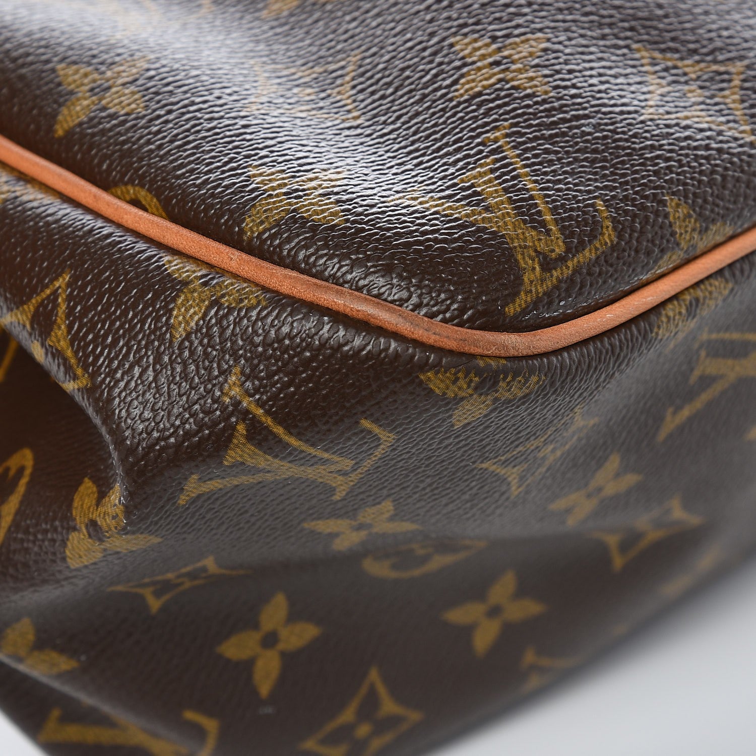 Louis Vuitton Monogram Batignolles Horizontal 9 of 12