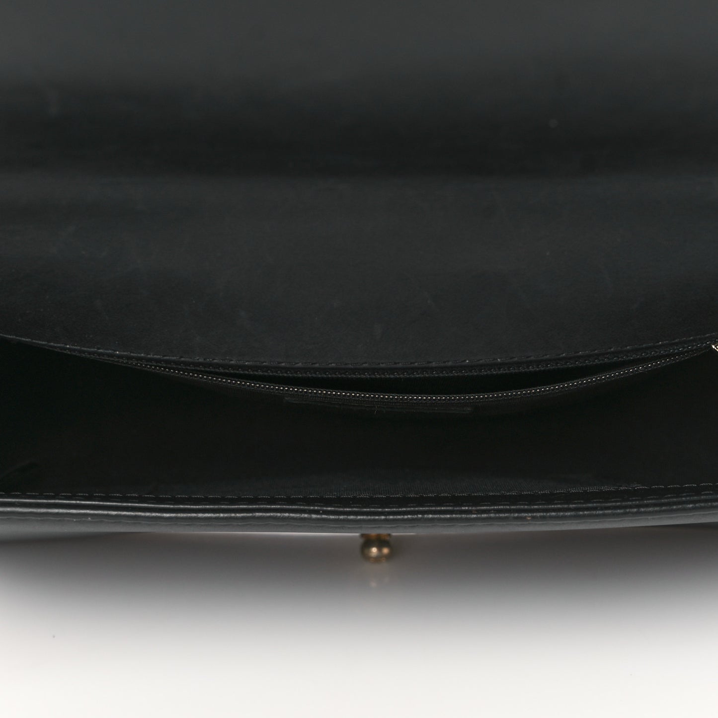 Calfskin Quilted New Medium Boy Top Handle Flap Black
