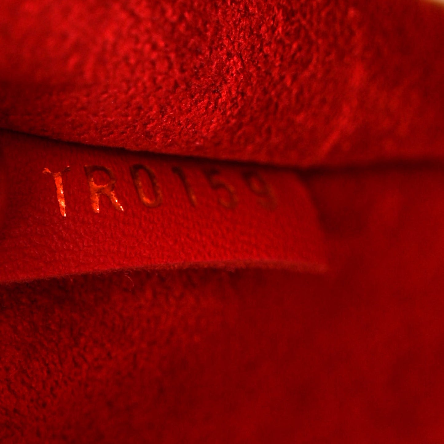 Grained Calfskin Monogram Double V Rubis