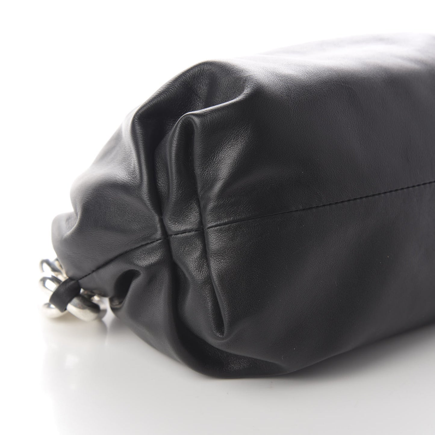 Calfskin The Pouch Chain Black