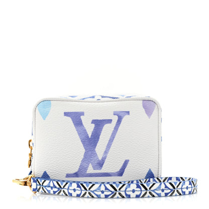 Louis Vuitton Monogram Giant Watercolor Wapity Case Blue 1 of 9