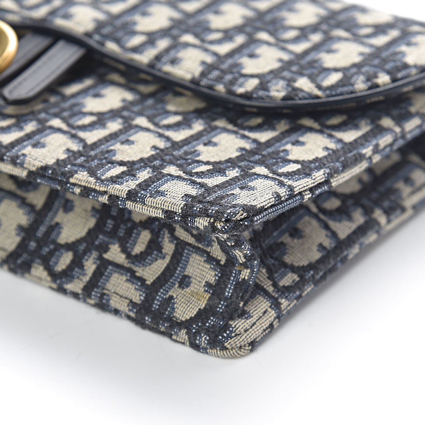 Oblique Saddle Chain Pouch Blue