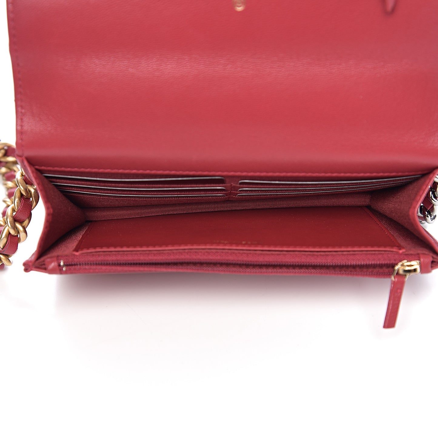 Shiny Goatskin Quilted 19 Wallet On Chain WOC Rouge