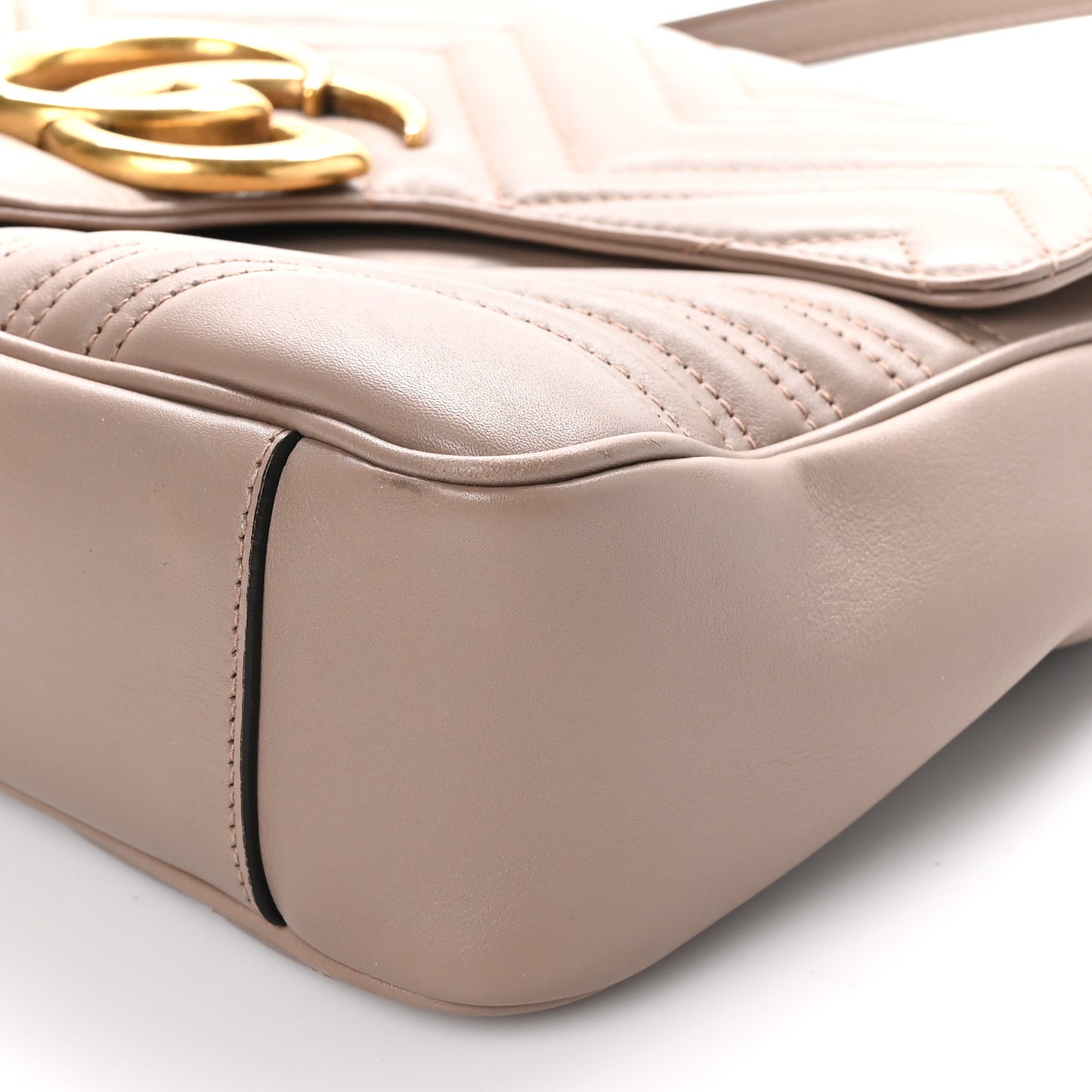 Calfskin Matelasse Medium GG Marmont Shoulder Bag Porcelain Rose