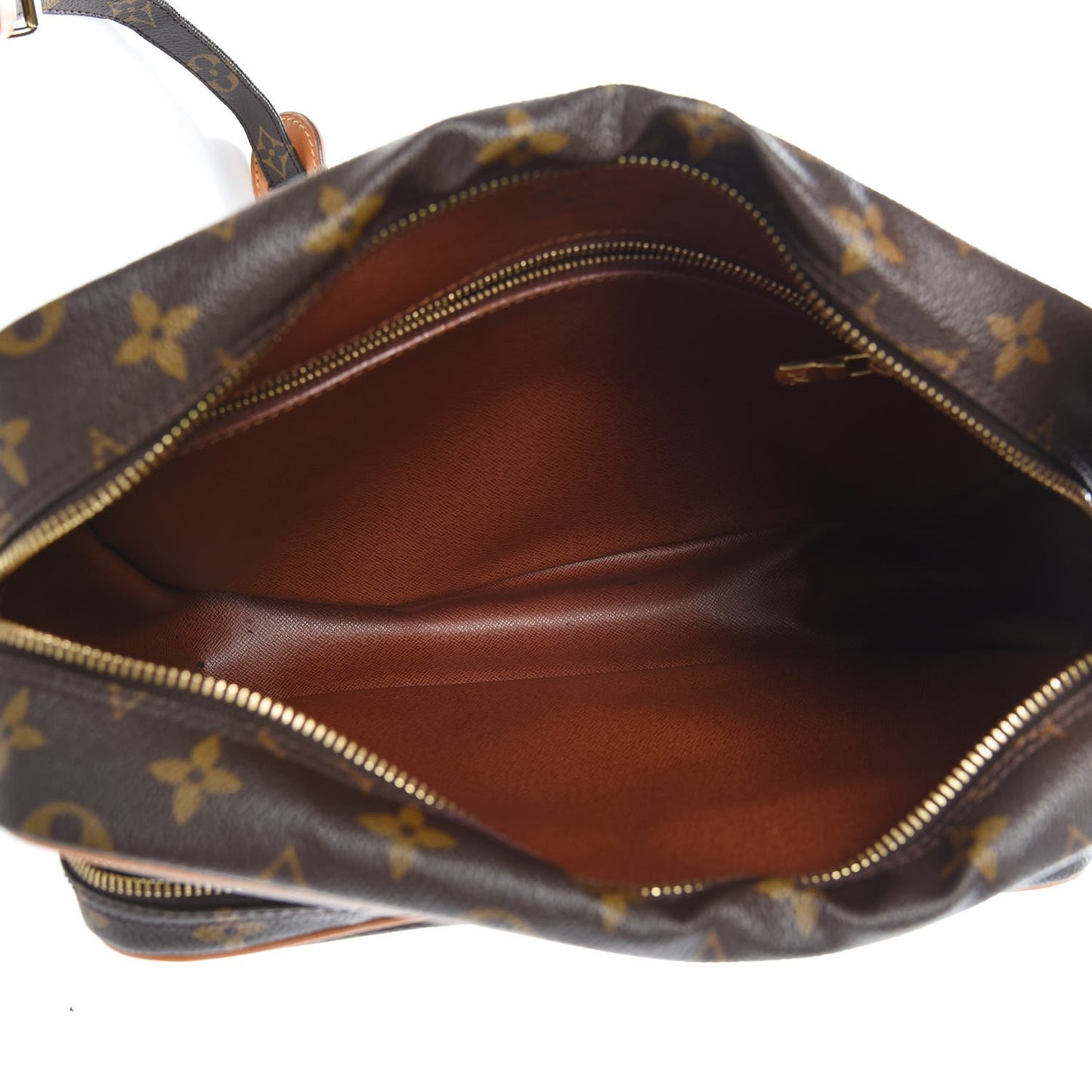 Monogram Nil 28