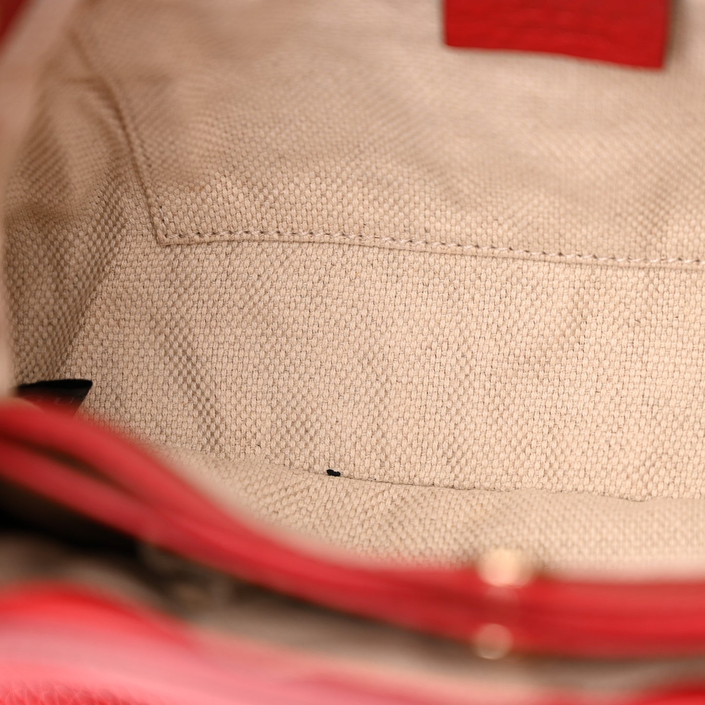 Pebbled Calfskin Small Soho Chain Shoulder Bag Tabasco Red