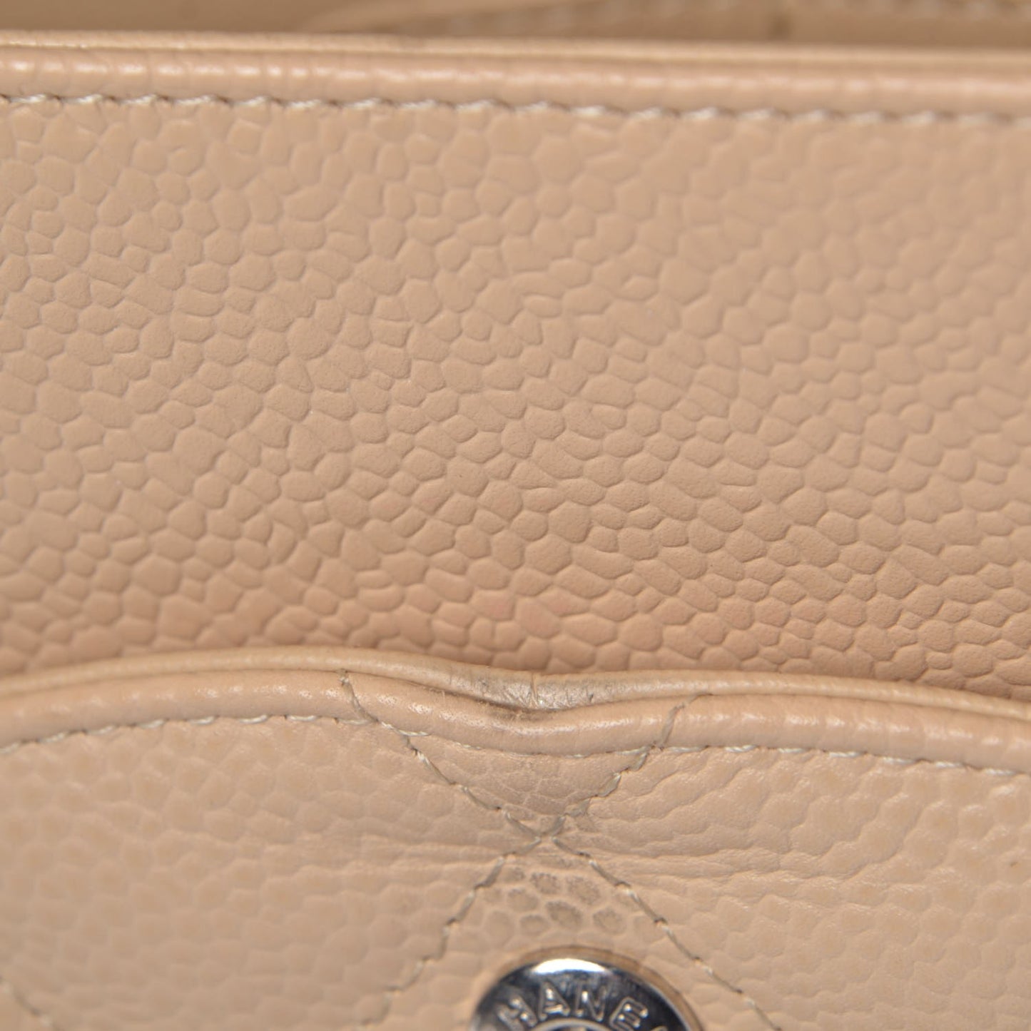 Caviar Quilted Jumbo Double Flap Beige Clair