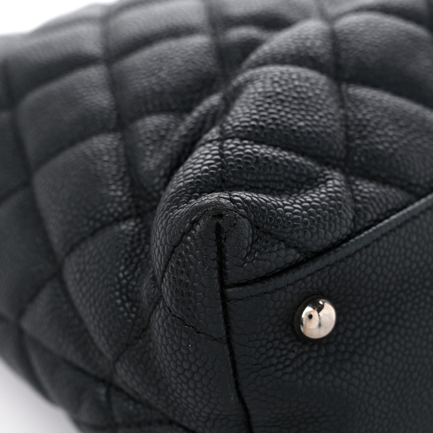 Caviar Quilted Easy Zip Tote Black