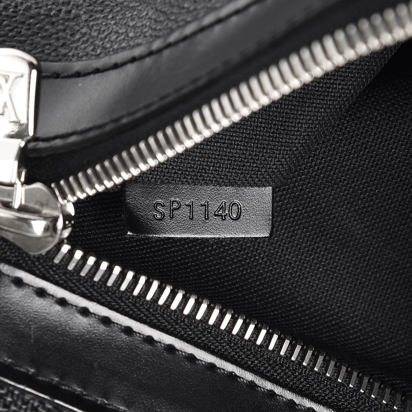 Damier Graphite Daniel GM