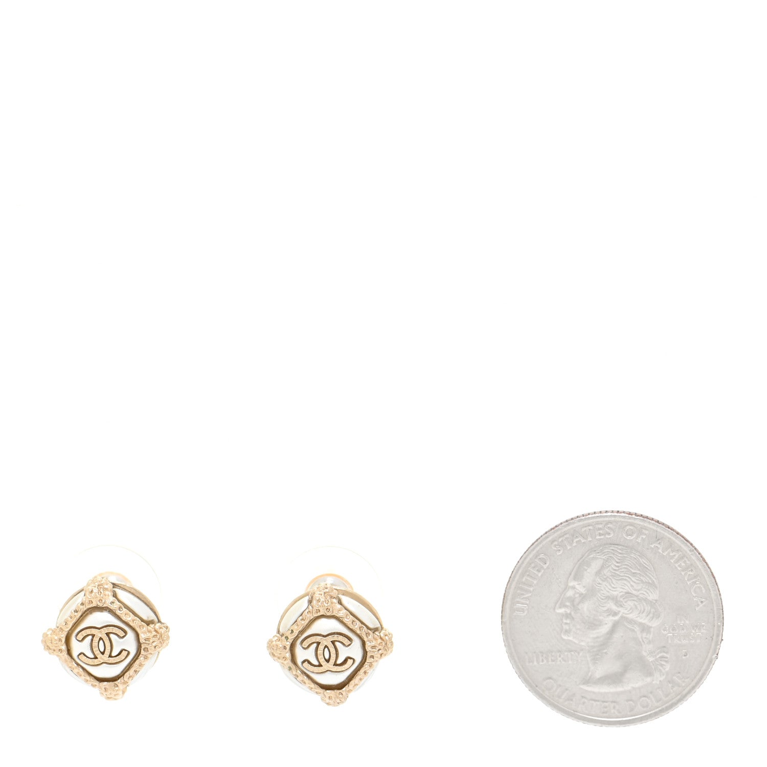 Chanel Pearl CC Round Earrings 2 of 5