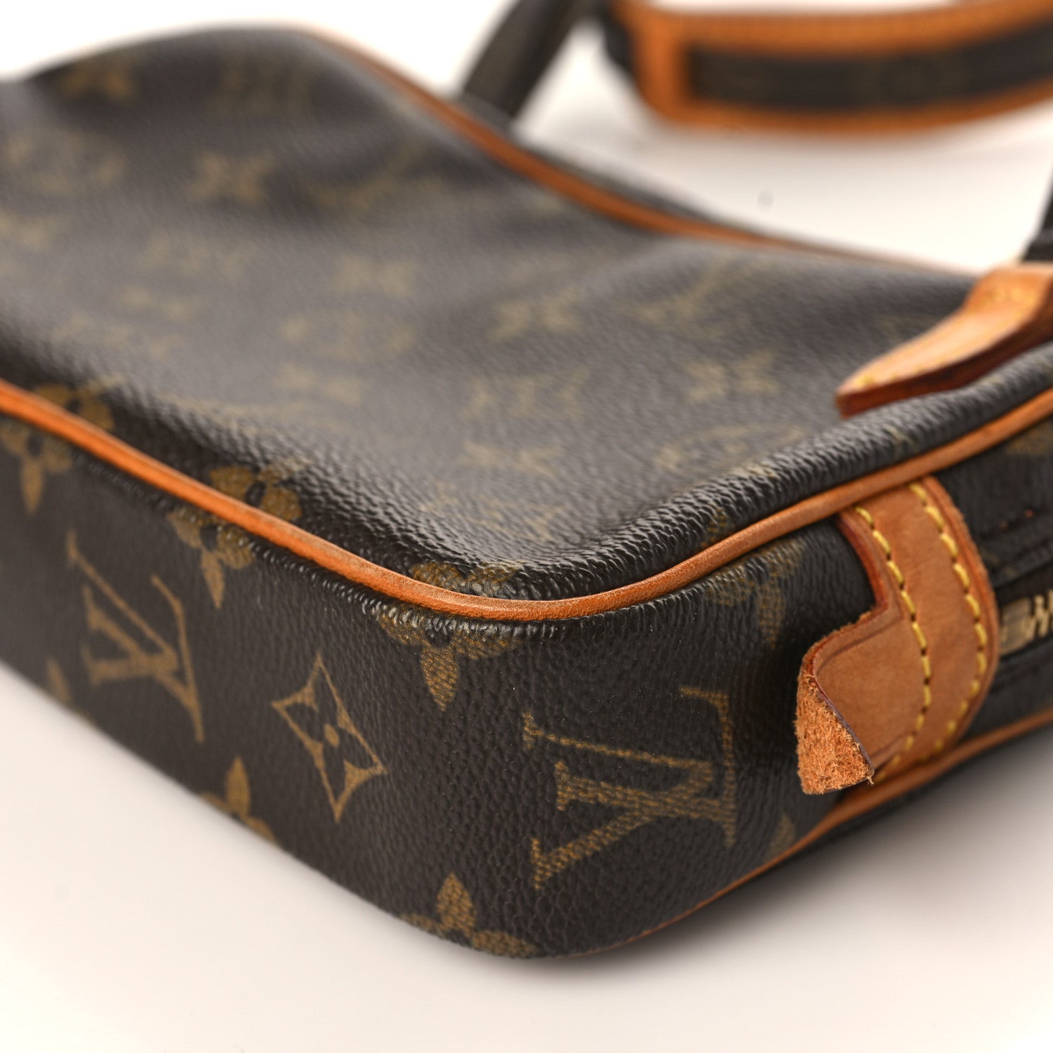 Louis Vuitton Monogram Pochette Marly Bandouliere 8 of 9