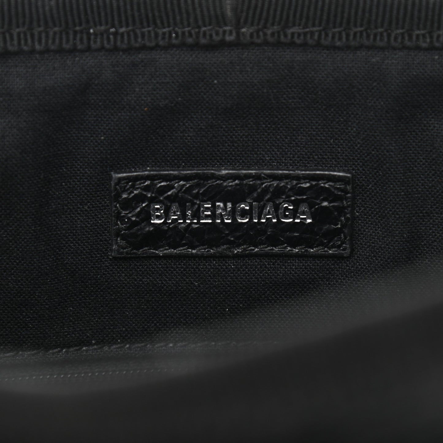 Agneau Arena Small Explorer Messenger Bag Black