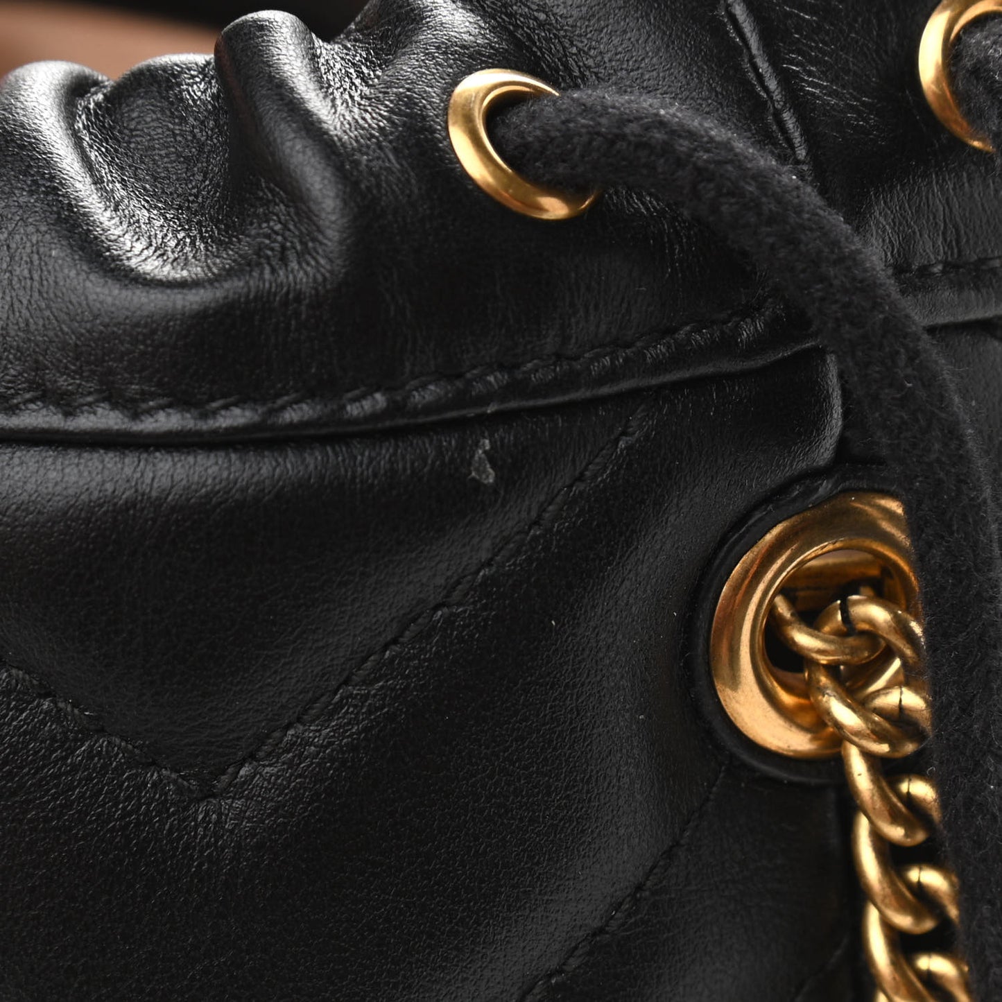 Calfskin Matelasse Mini GG Marmont 2.0 Bucket Bag Black