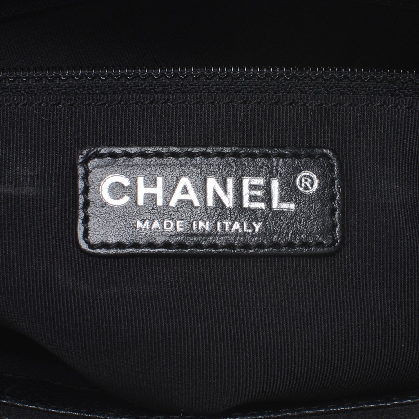 Caviar Grand Shopping Tote GST Black