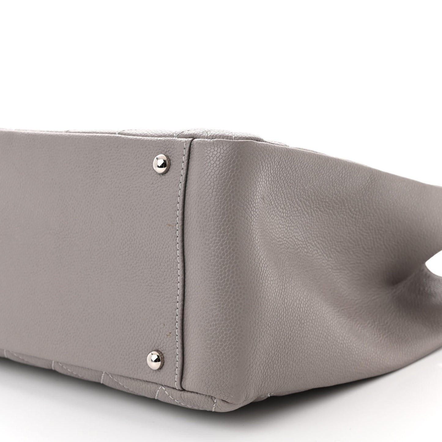 Caviar Quilted XL Grand Shopping Tote GST Light Grey