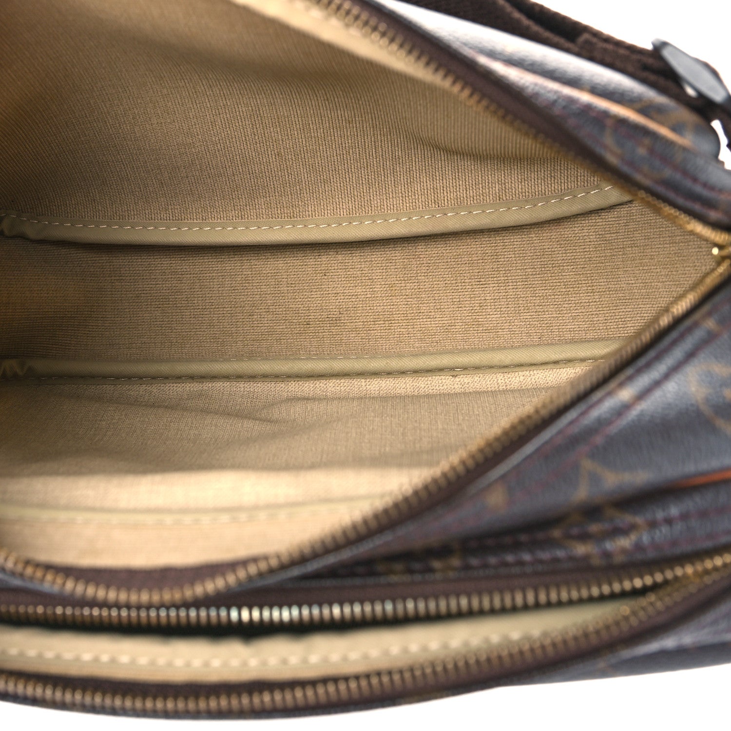 Louis Vuitton Monogram Reporter PM 6 of 12