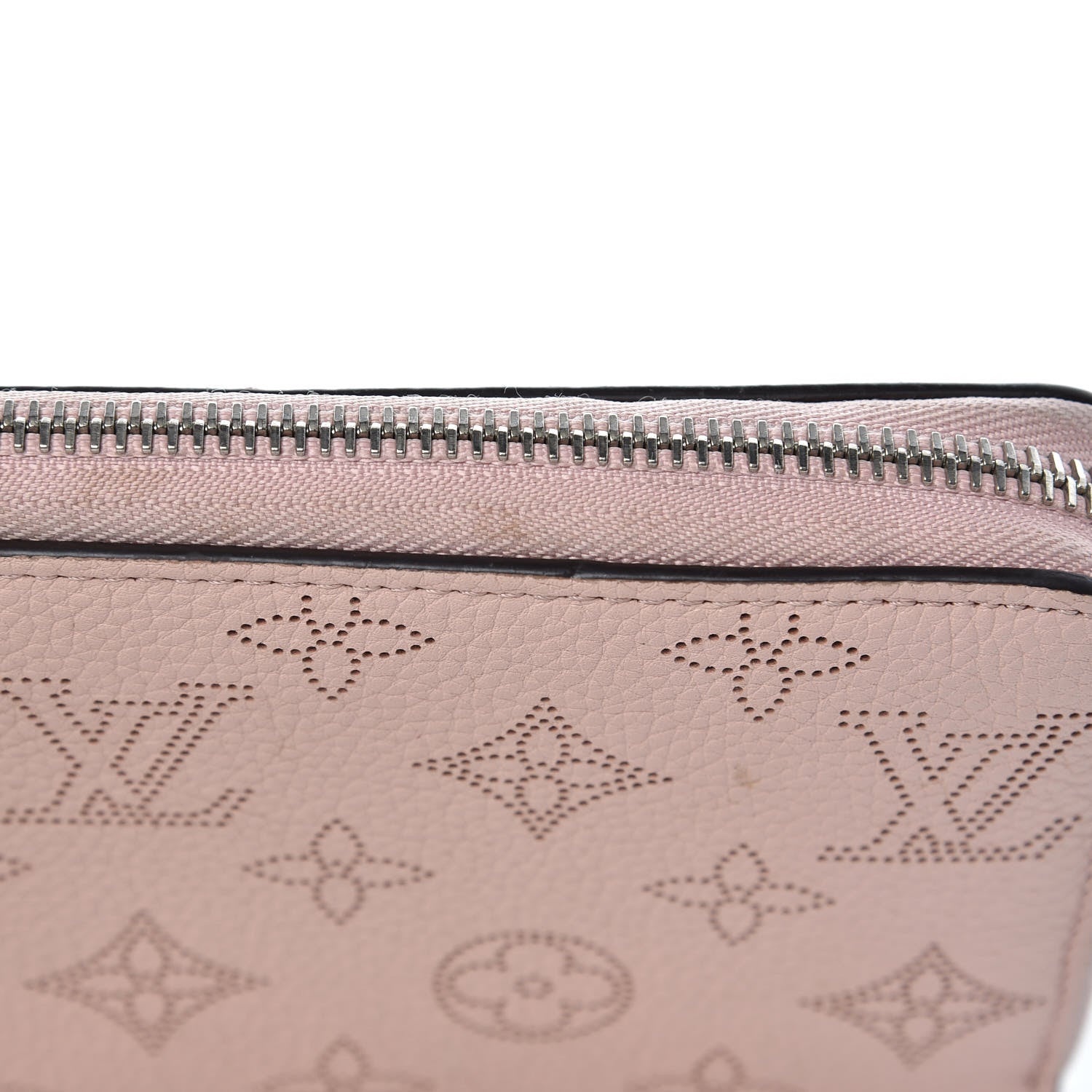 Louis Vuitton Mahina Zippy Wallet Magnolia 9 of 12