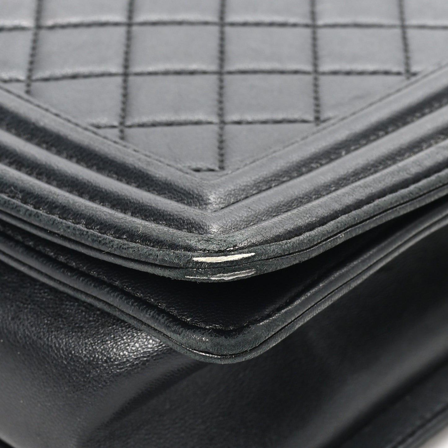 Lambskin Quilted New Medium Boy Flap Black