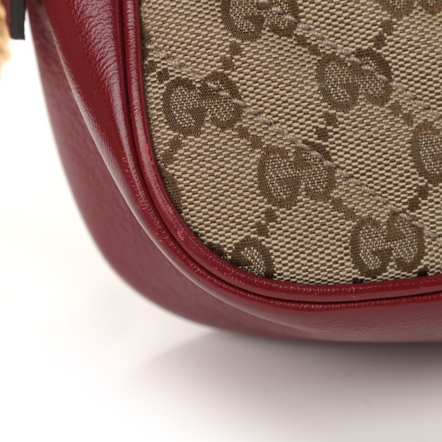 Monogram Azalea Calfskin Matelasse Diagonal Small GG Marmont Chain Shoulder Bag Beige Ebony New Cherry Red