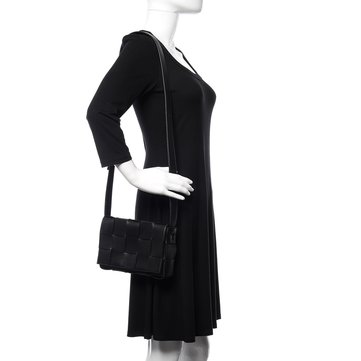 Bottega Veneta Lambskin Maxi Intrecciato Cassette Crossbody Bag Black 2 of 9