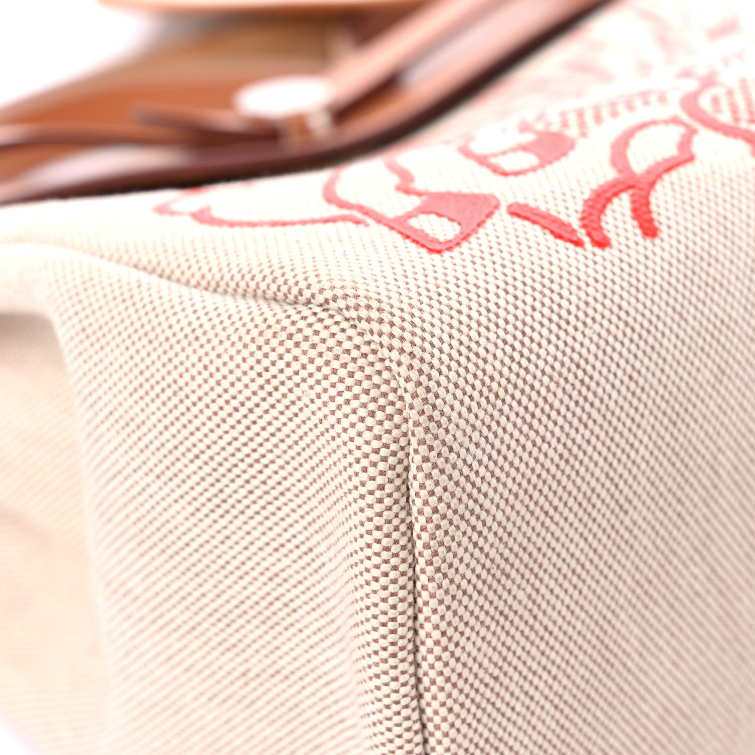 Hermes Vache Hunter Toile Pegase Pop Herbag Zip Retourne 31 PM Capucine Ecru 10 of 13