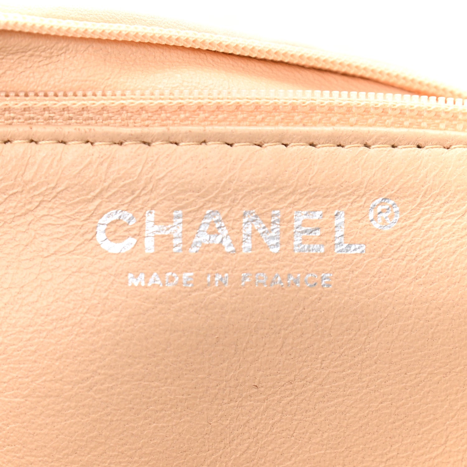 Chanel Smooth Calfskin Luxe Ligne Flap Light Beige 6 of 13