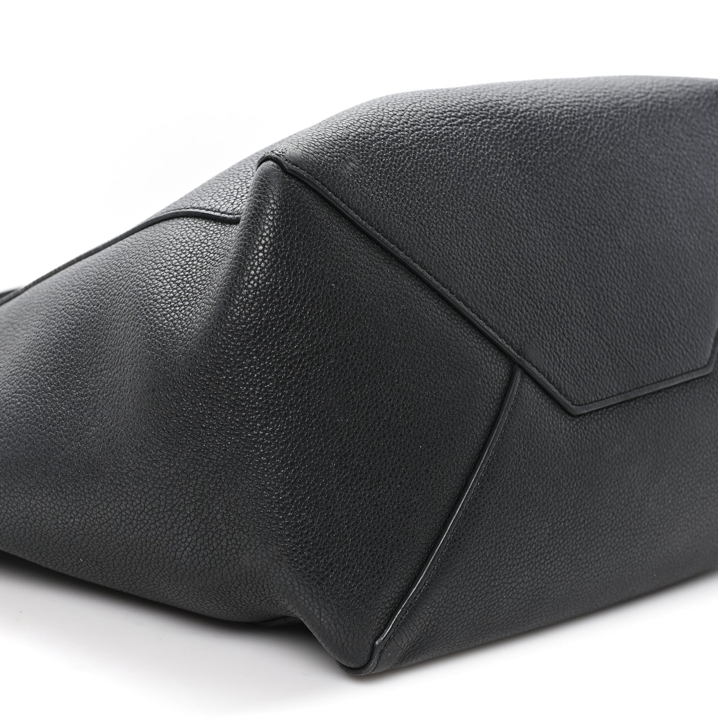 Soft Grained Calfskin Small Belt Cabas Phantom Black
