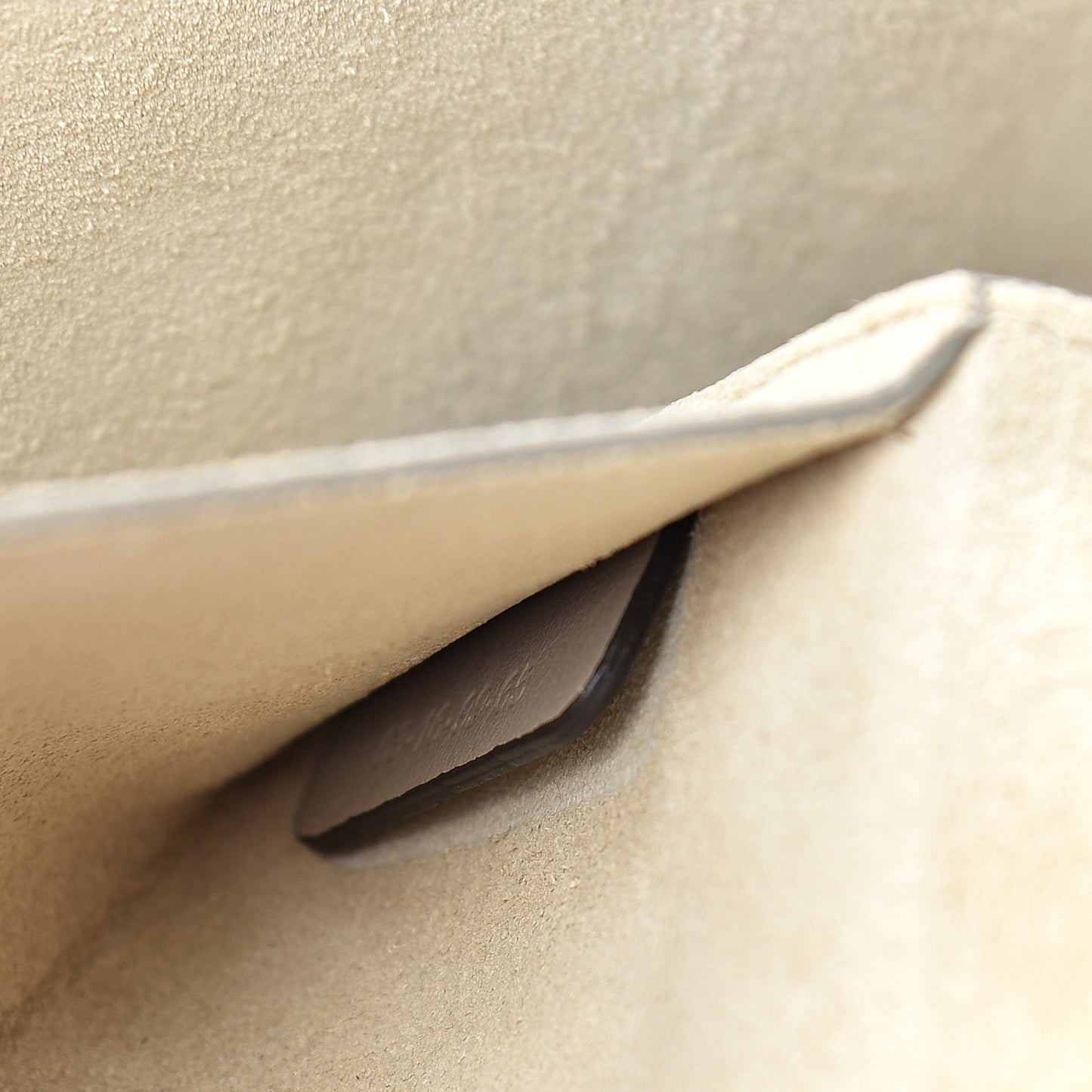 Suede Calfskin Faye Clutch Motty Grey