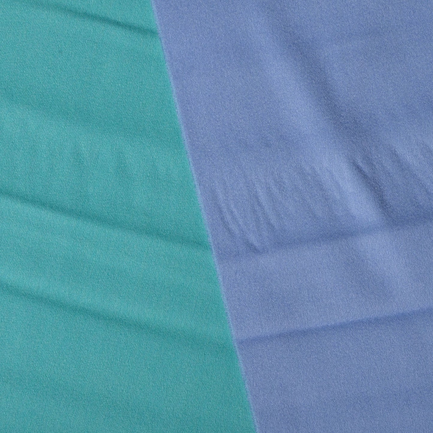 Cashmere Reversible Evelyne Scarf Bleu Ciel and Vert Menthe