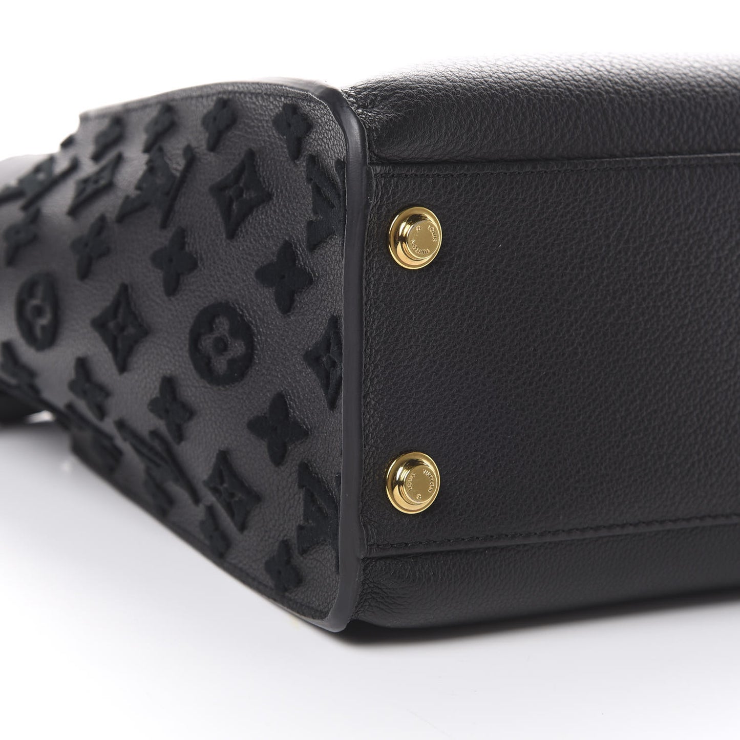 Calfskin Monogram Tufting On My Side Black