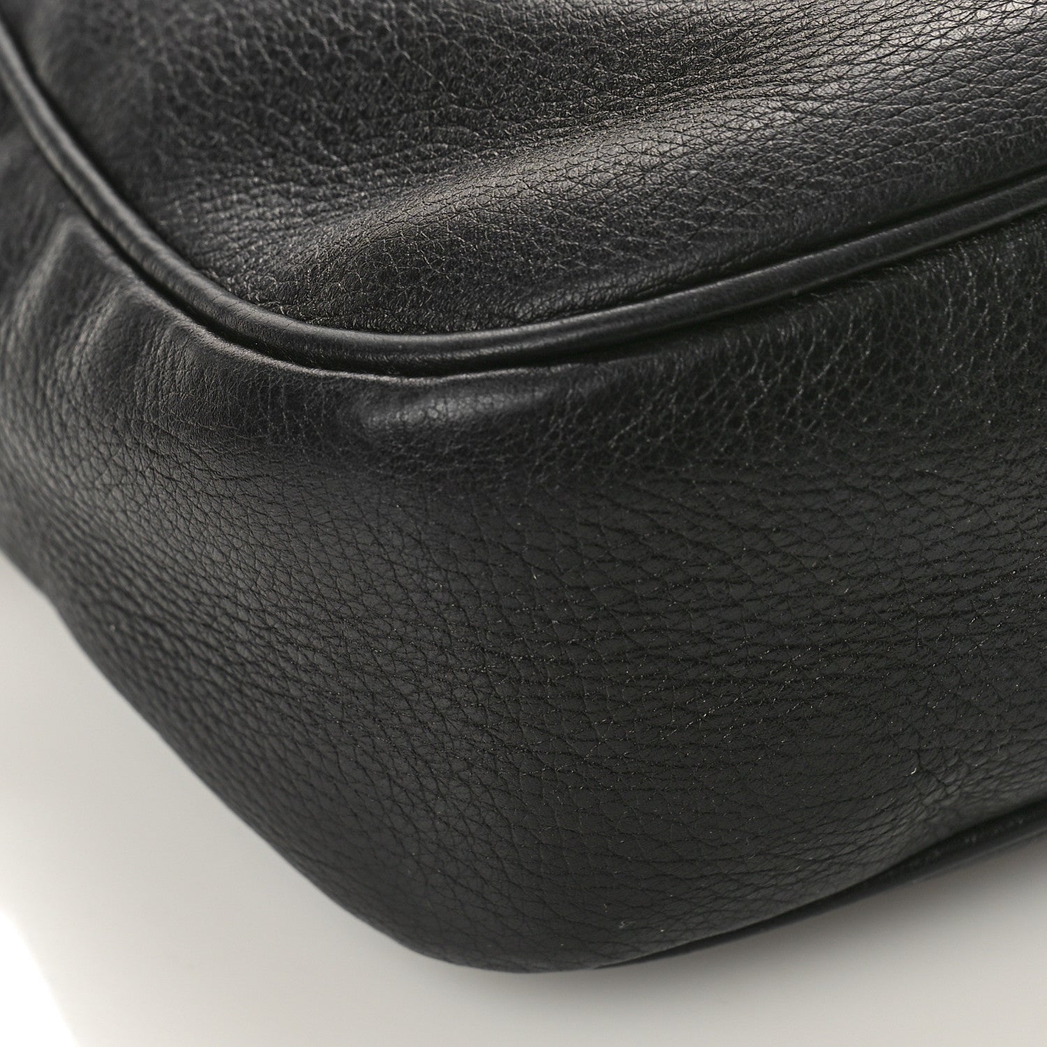 Gucci Pebbled Calfskin Small Soho Disco Bag Black 8 of 11