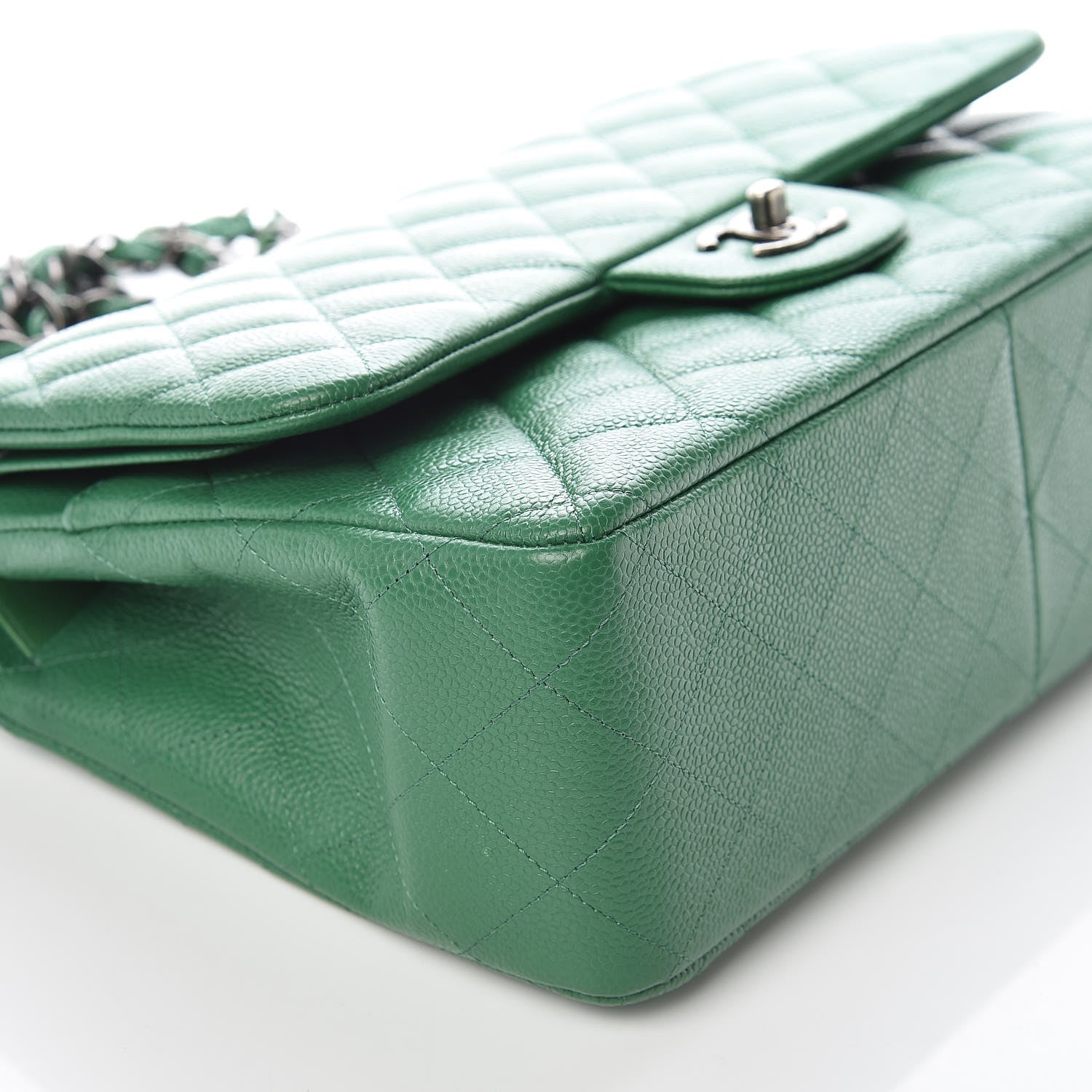 Chanel Caviar Quilted Jumbo Double Flap Green 5 of 9