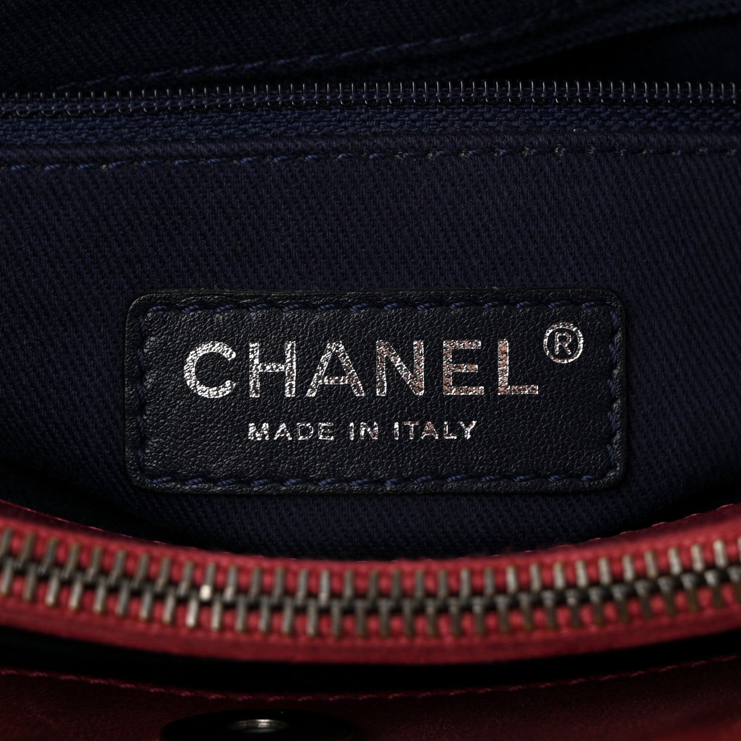 Chanel Iridescent Calfskin Small New Bubble Quilt Tote Red 6 of 10