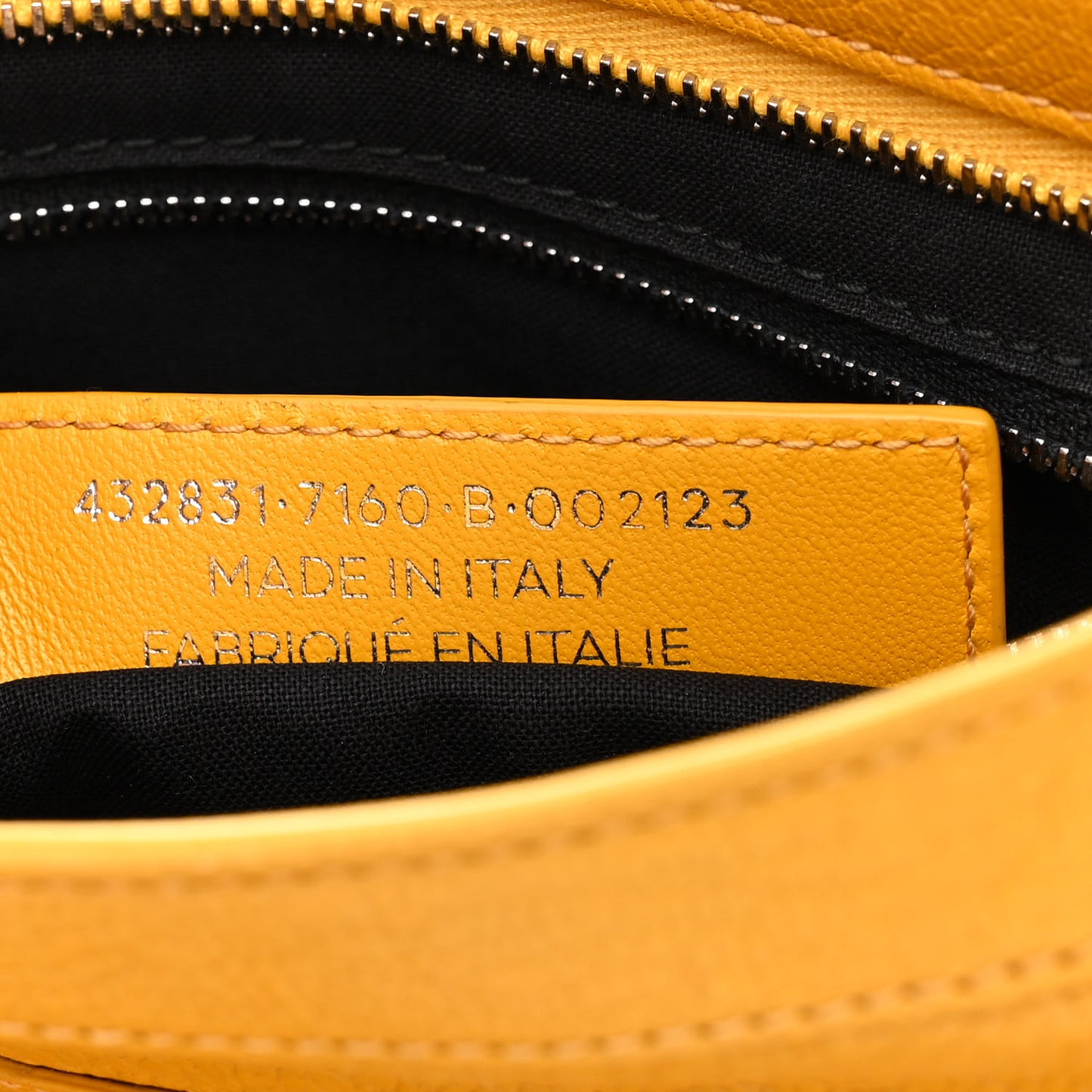 Chevre Silver Metallic Edge Hardware S City Jaune Epi