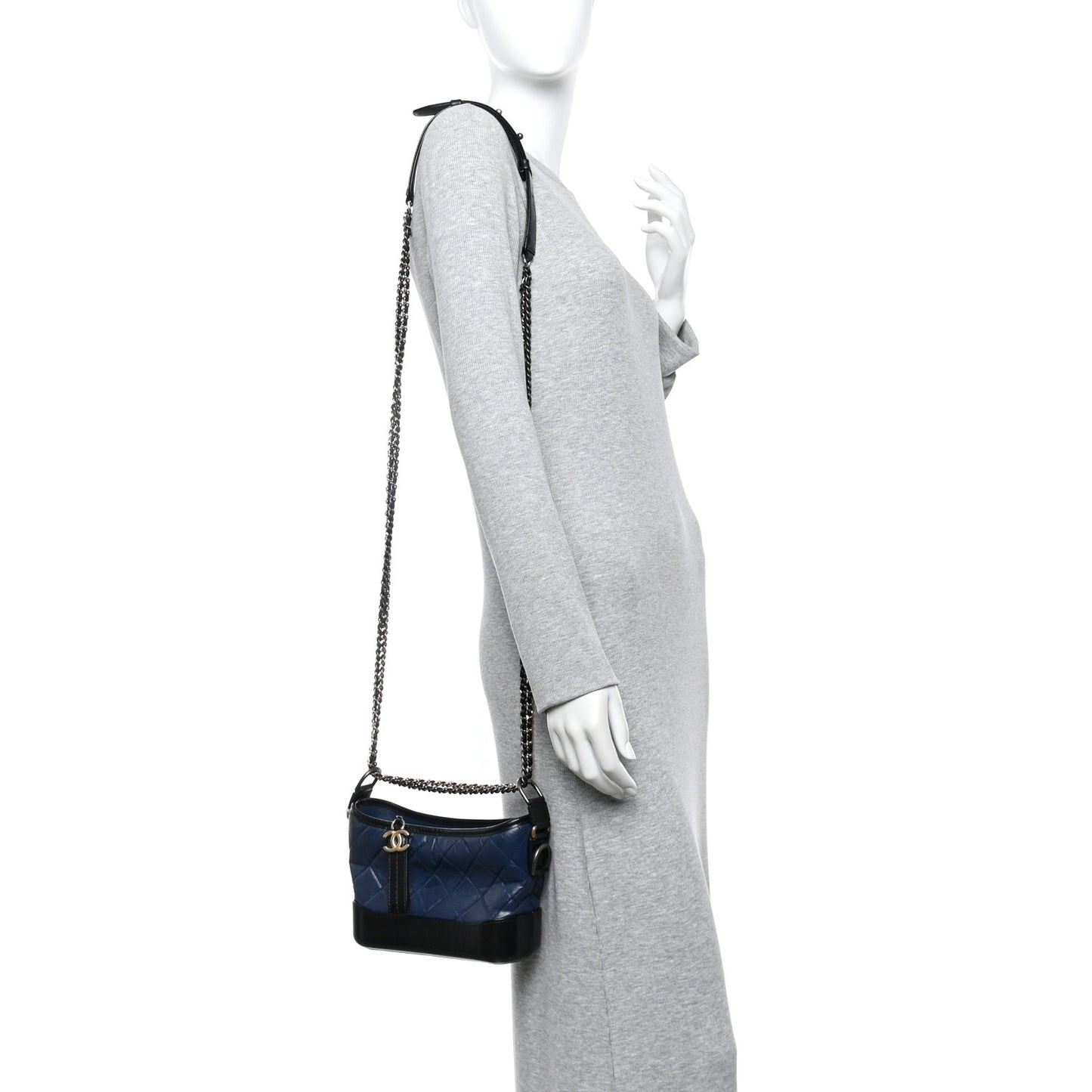 Aged Calfskin Quilted Small Gabrielle Hobo Navy Black
