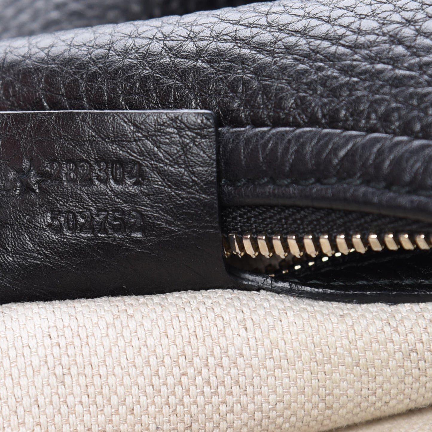 Pebbled Calfskin Large Soho Hobo Black