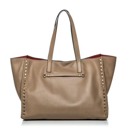 Valentino Garavani Nappa Medium Rockstud Soft Tote Nude 1 of 12