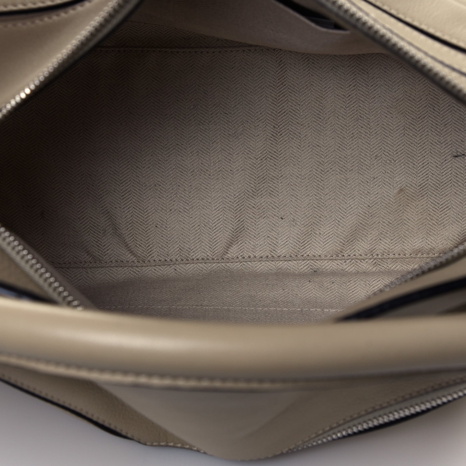 Loewe Calfskin Medium Puzzle Bag Light Oat 4 of 10