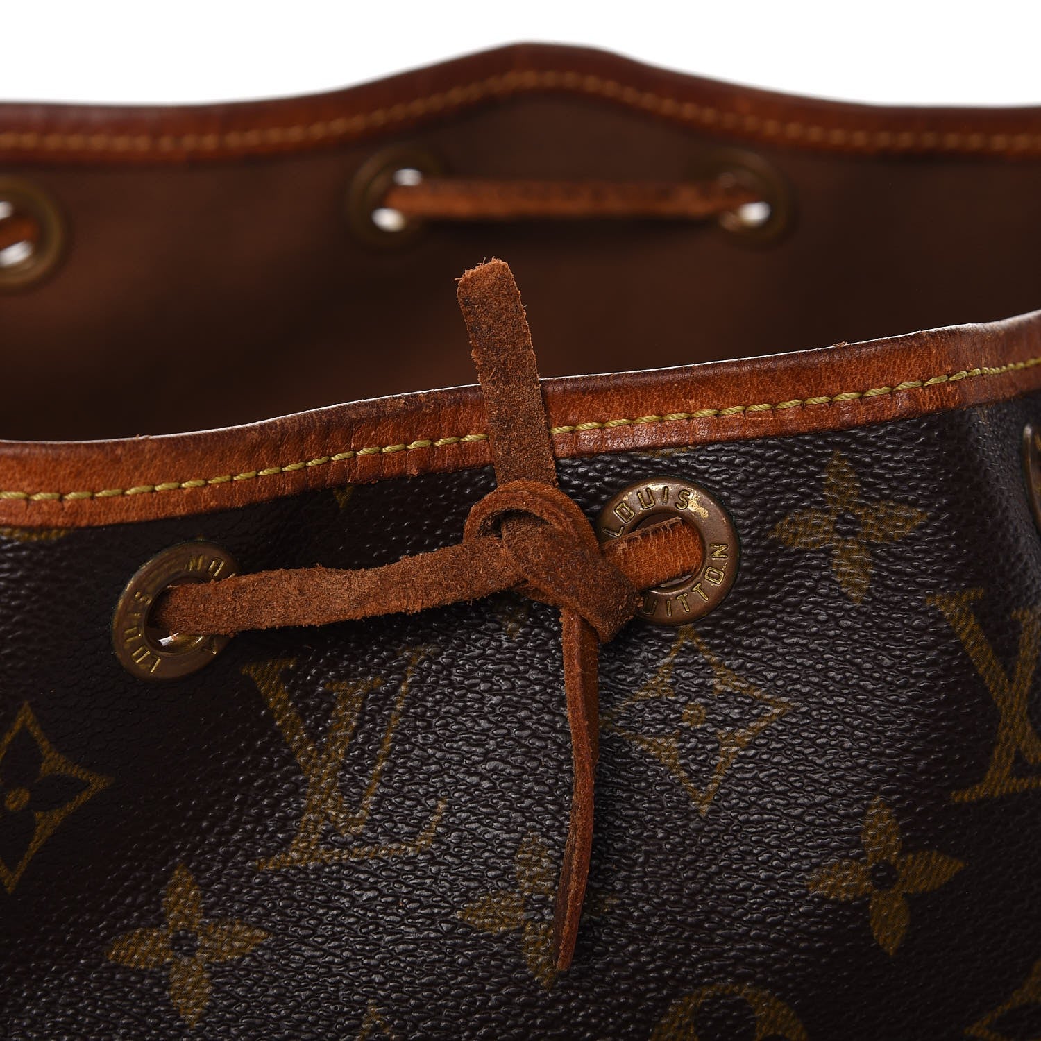 Louis Vuitton Monogram Petit Noe 18 of 26