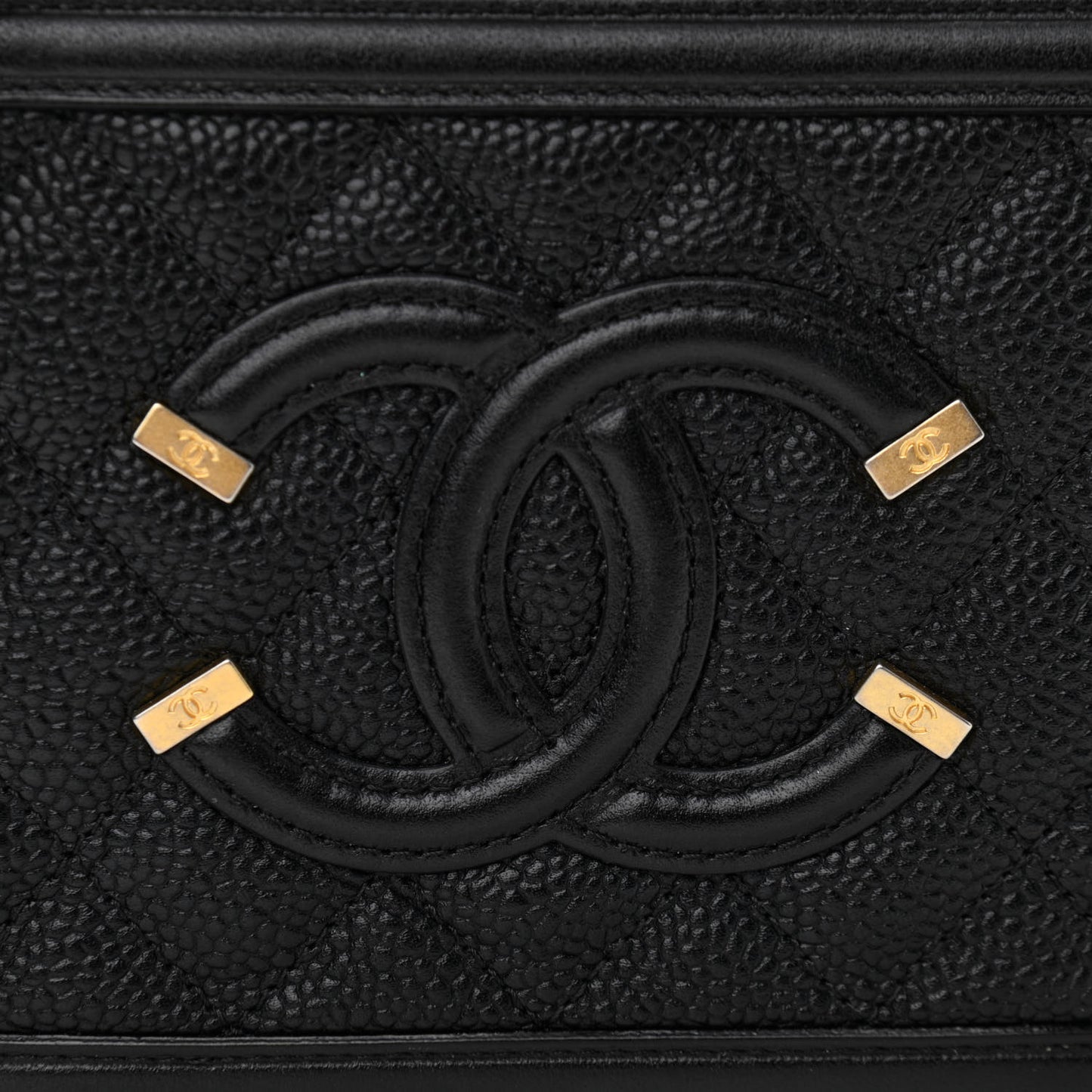 Caviar Quilted CC Filigree Vanity Clutch With Chain Black