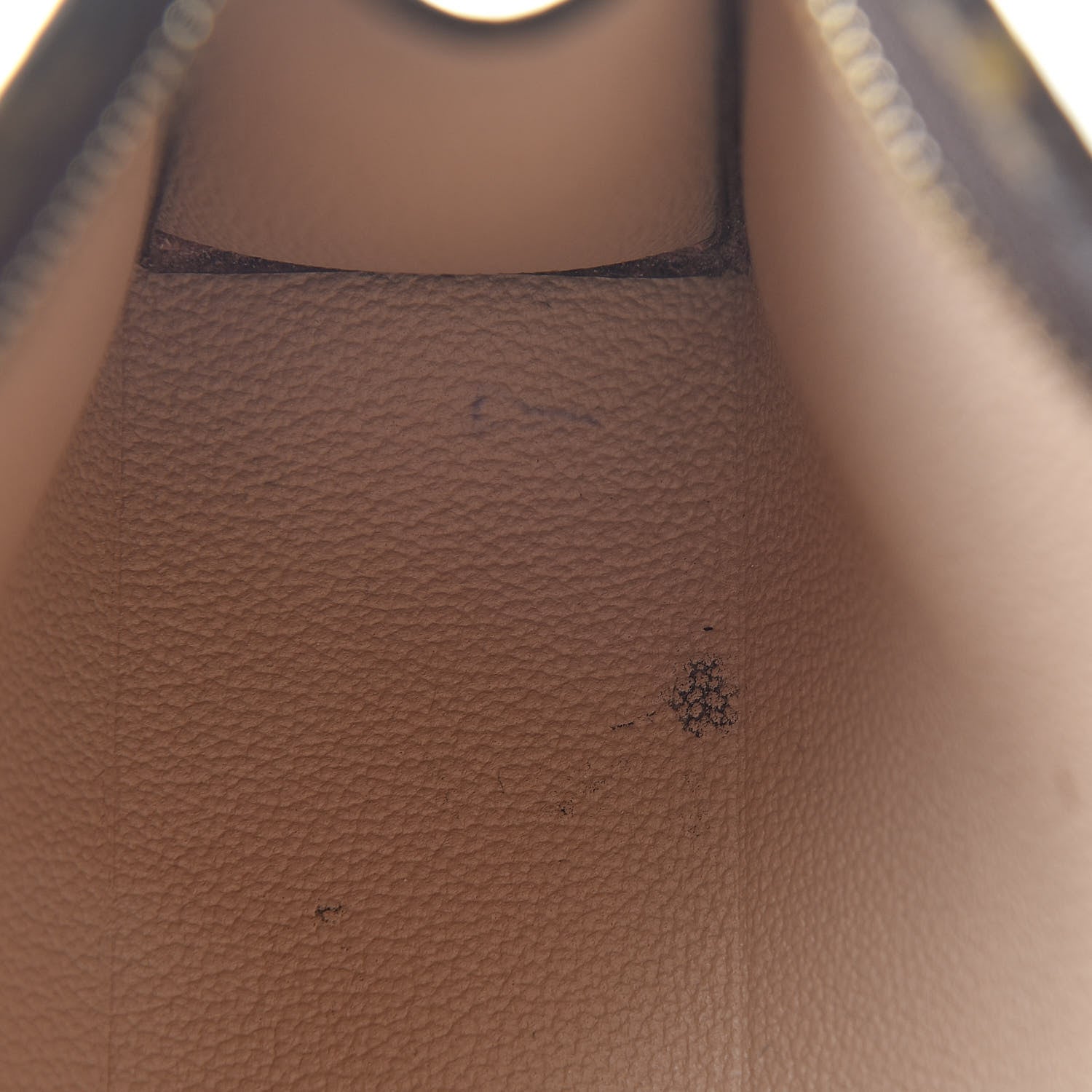 Louis Vuitton Monogram Toiletry Pouch 19 8 of 10
