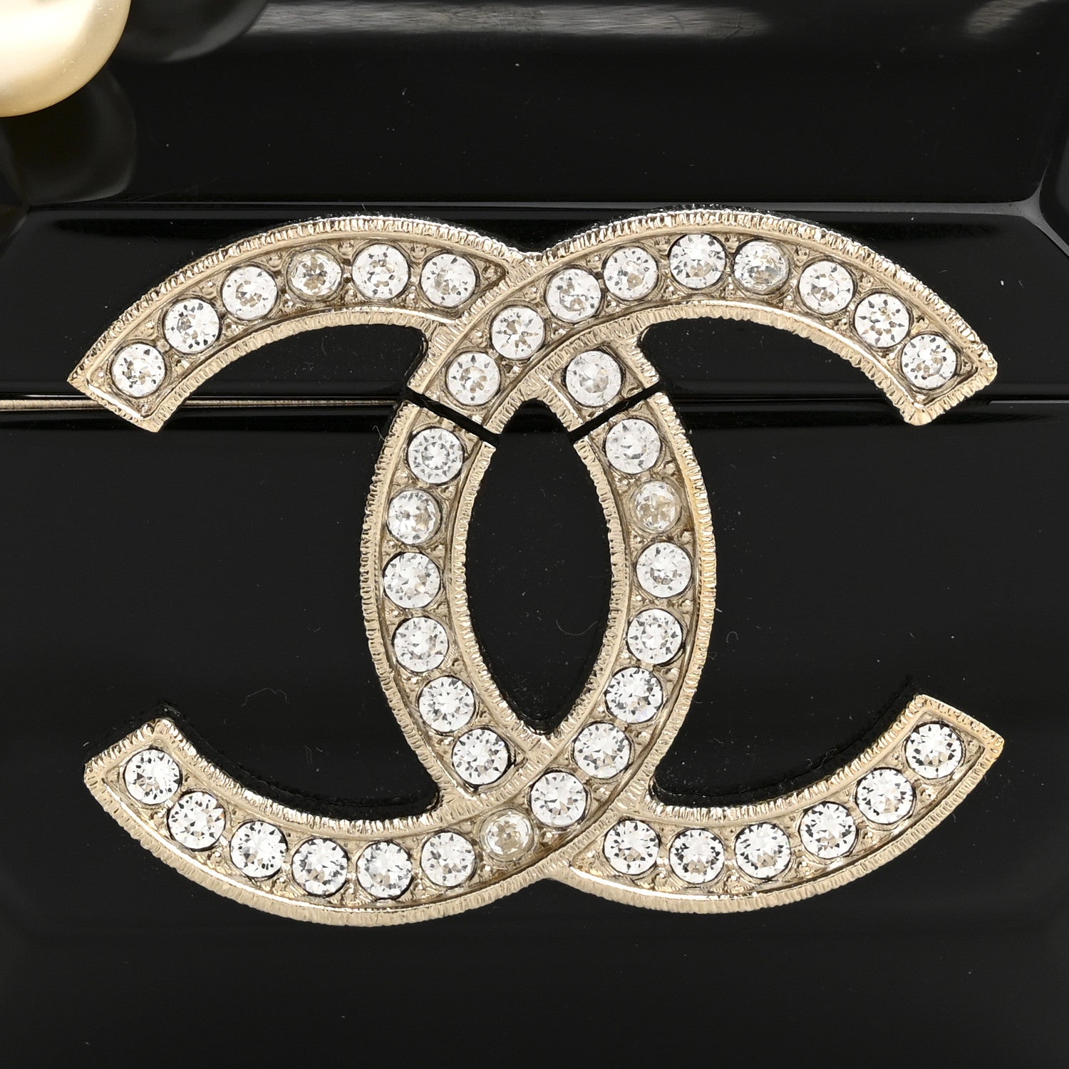Chanel Resin Crystal Pearl Airpods Pro Holder Necklace Black Pearly White 7 of 9